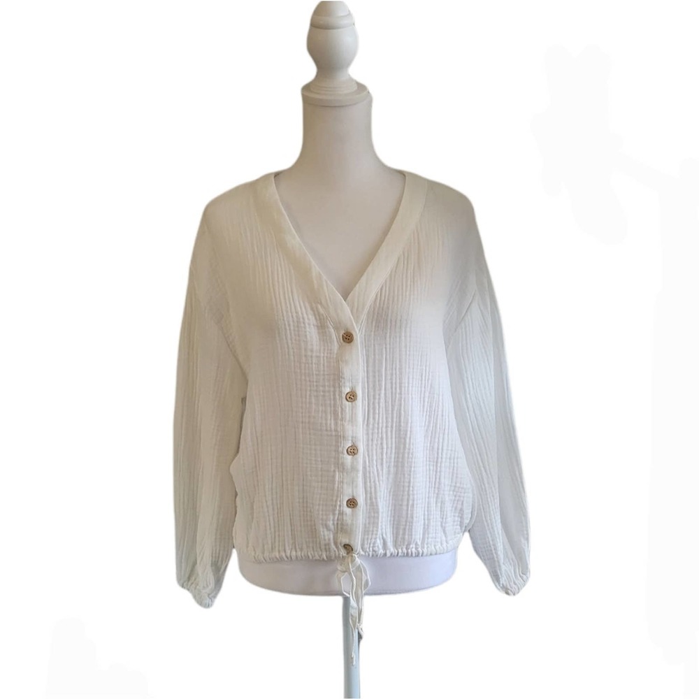 NWT Elan V-Neckline, Long Sleeve, Elastic Waist Blouse, Size S White